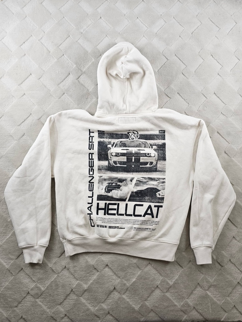 Hollister Hellcat Graphic Print Hoodie Womens Extra Small Boxy Fit Pullover